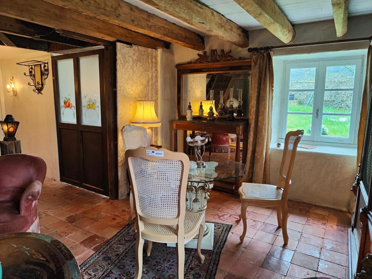 Ancienne Petite Ferme Renovee Villa Saint-Regis-du-Coin Exterior photo